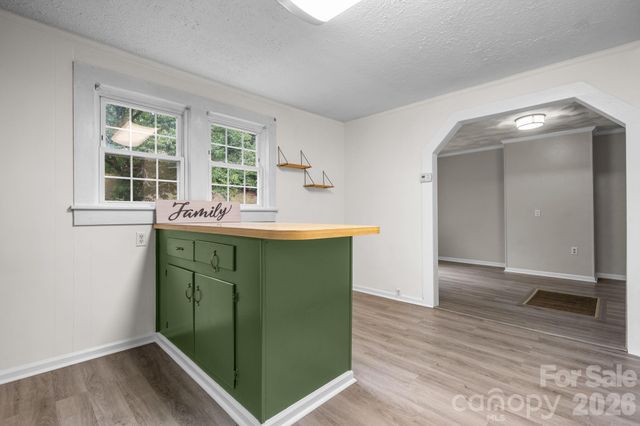 1124 Bradford Mountain Road, Lenoir, NC 28645