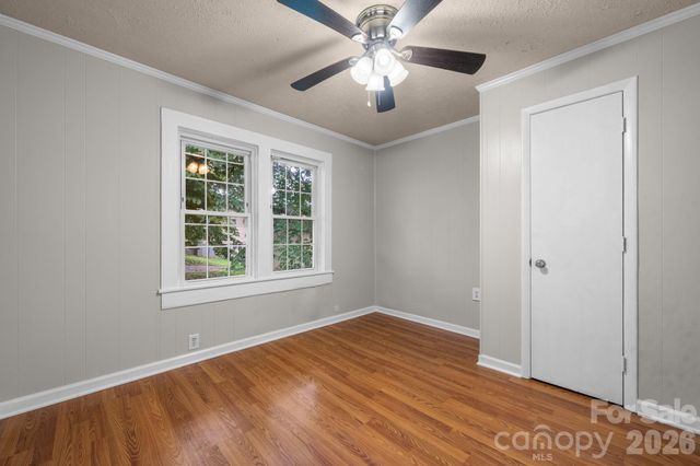 1124 Bradford Mountain Road, Lenoir, NC 28645
