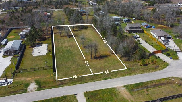 83 County Road 5004, Cleveland, TX 77327