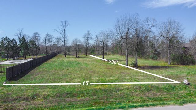 83 County Road 5004, Cleveland, TX 77327