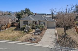 16 Raymond Drive, Reno, NV 89503