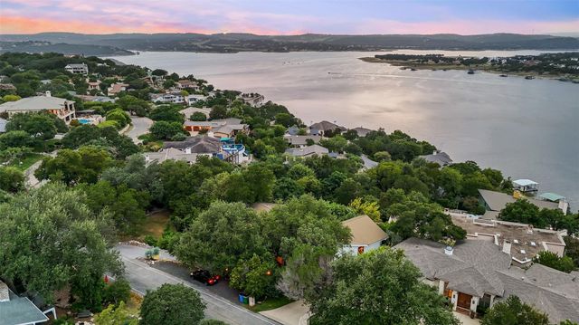 705 Mariner, Lakeway, TX 78734