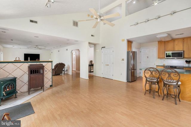 695 VULPINE DR, Gerrardstown, WV 25420