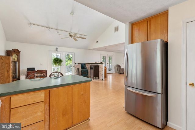 695 VULPINE DR, Gerrardstown, WV 25420