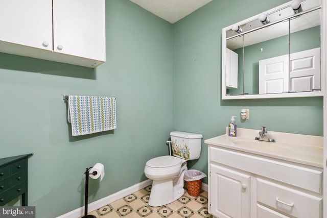 695 VULPINE DR, Gerrardstown, WV 25420