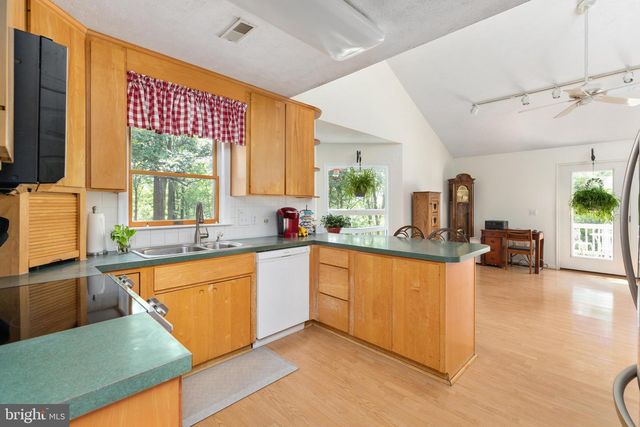 695 VULPINE DR, Gerrardstown, WV 25420