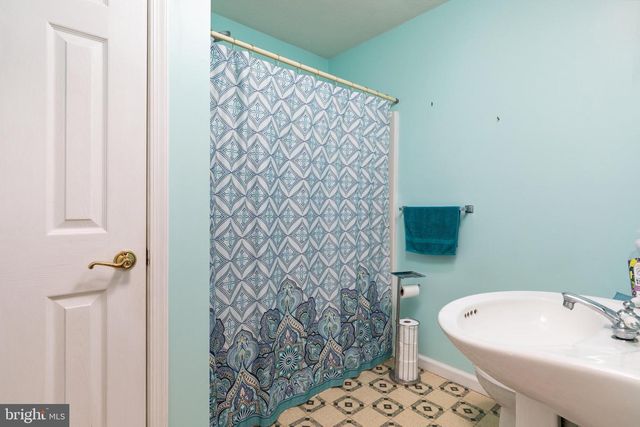 695 VULPINE DR, Gerrardstown, WV 25420