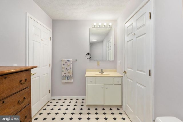 695 VULPINE DR, Gerrardstown, WV 25420