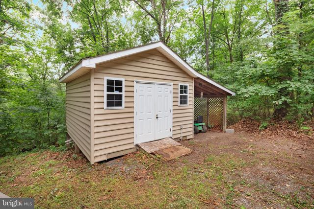 695 VULPINE DR, Gerrardstown, WV 25420