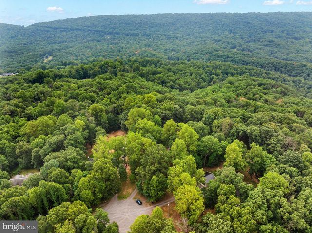 695 VULPINE DR, Gerrardstown, WV 25420