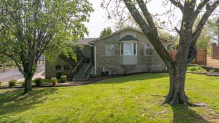 711 5th Ave, Fayetteville, TN 37334