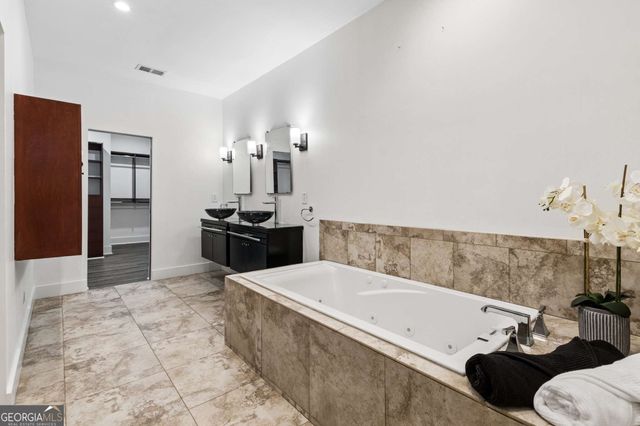 2422 Sagamore Drive NW, Atlanta, GA 30305