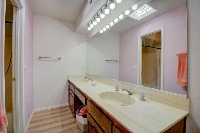 5121 Pinata Place NE, Albuquerque, NM 87109