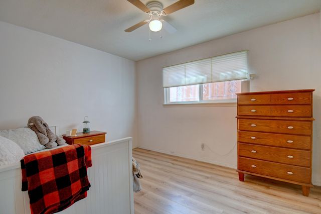 5121 Pinata Place NE, Albuquerque, NM 87109