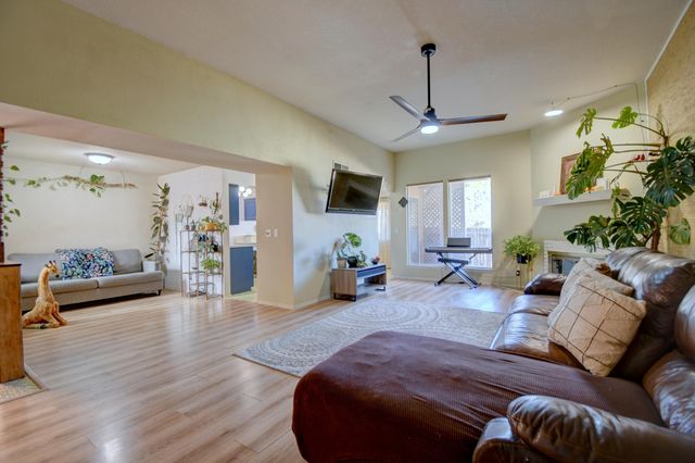 5121 Pinata Place NE, Albuquerque, NM 87109