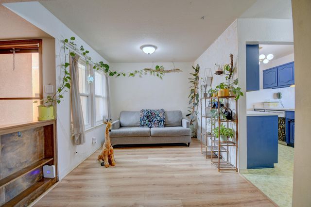 5121 Pinata Place NE, Albuquerque, NM 87109