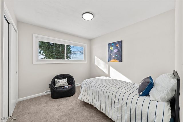 9856 Market Avenue N, Hartville, OH 44632