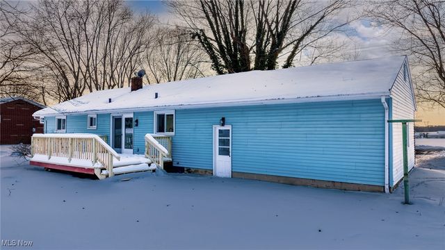 9856 Market Avenue N, Hartville, OH 44632