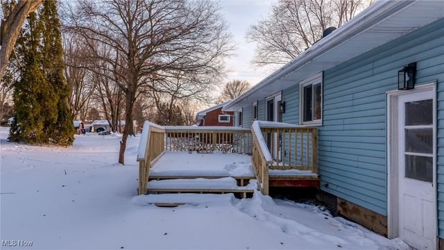 9856 Market Avenue N, Hartville, OH 44632