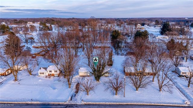 9856 Market Avenue N, Hartville, OH 44632