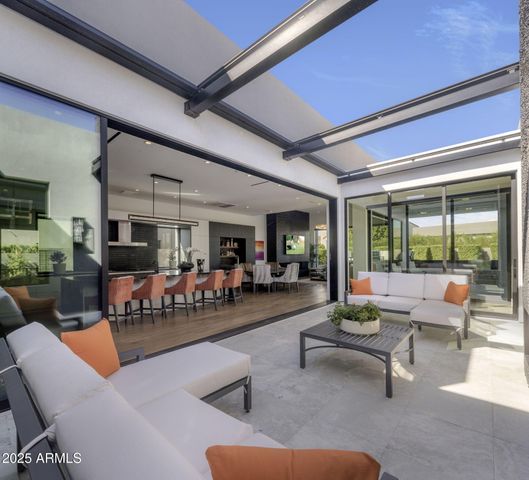 6914 E Cactus Wren Road, Paradise Valley, AZ 85253