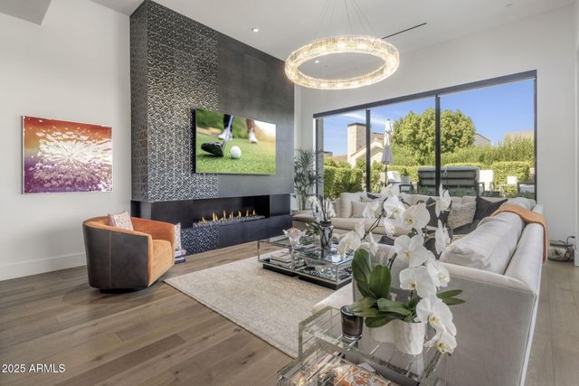 6914 E Cactus Wren Road, Paradise Valley, AZ 85253