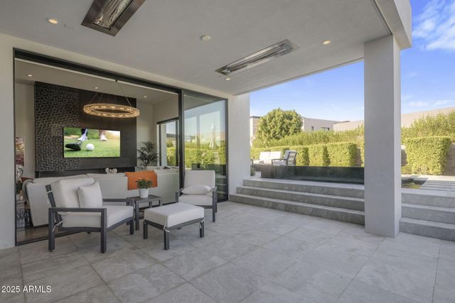 6914 E Cactus Wren Road, Paradise Valley, AZ 85253