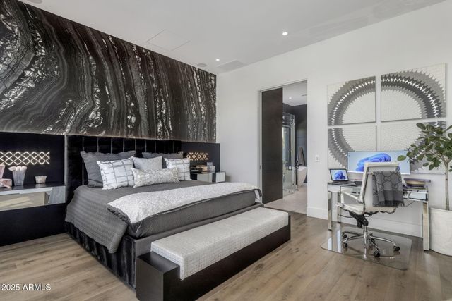 6914 E Cactus Wren Road, Paradise Valley, AZ 85253