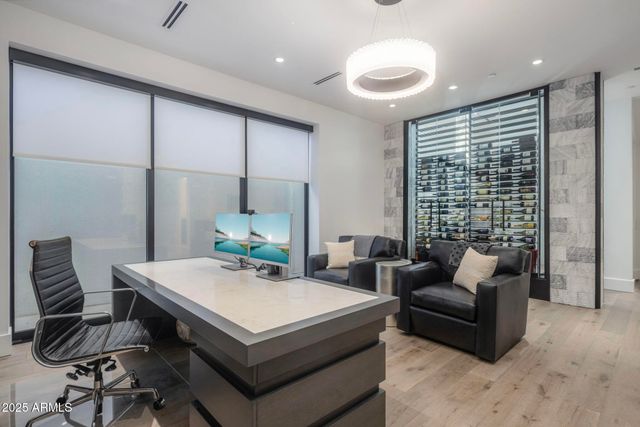 6914 E Cactus Wren Road, Paradise Valley, AZ 85253