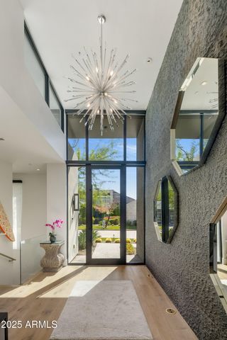 6914 E Cactus Wren Road, Paradise Valley, AZ 85253