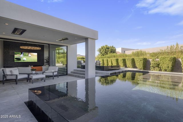 6914 E Cactus Wren Road, Paradise Valley, AZ 85253