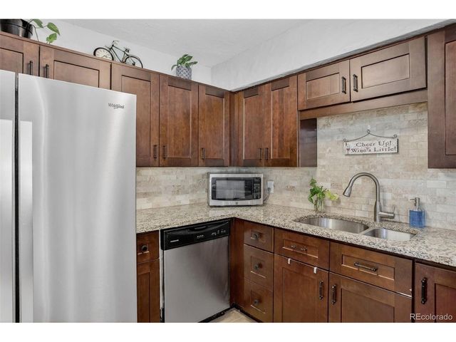 1830 Newland Ct 202, Lakewood, CO 80214