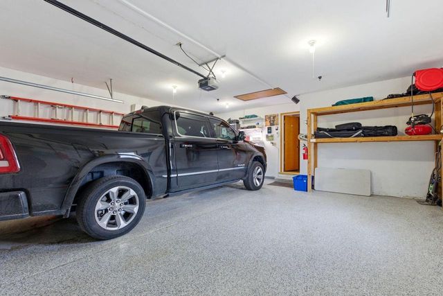 1907 Fieldcrest LANE, Waukesha, WI 53186