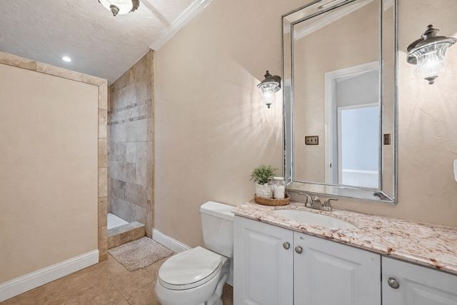 1050 Stadium Drive, Joshua, TX 76058