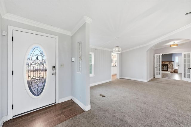 1050 Stadium Drive, Joshua, TX 76058