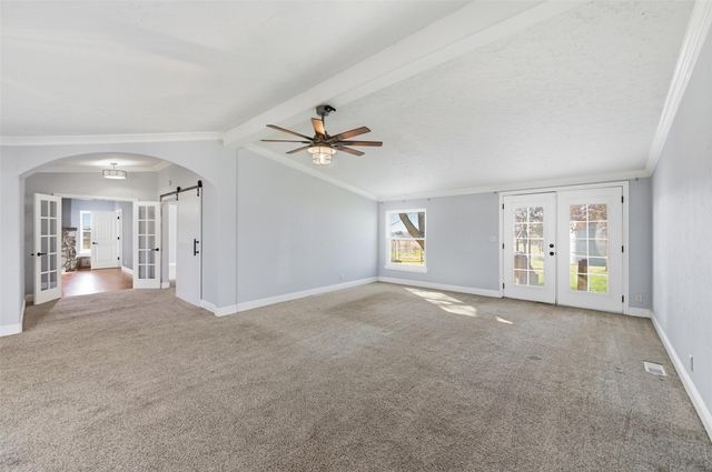 1050 Stadium Drive, Joshua, TX 76058