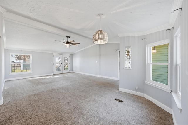 1050 Stadium Drive, Joshua, TX 76058