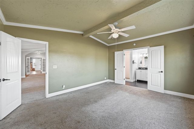 1050 Stadium Drive, Joshua, TX 76058