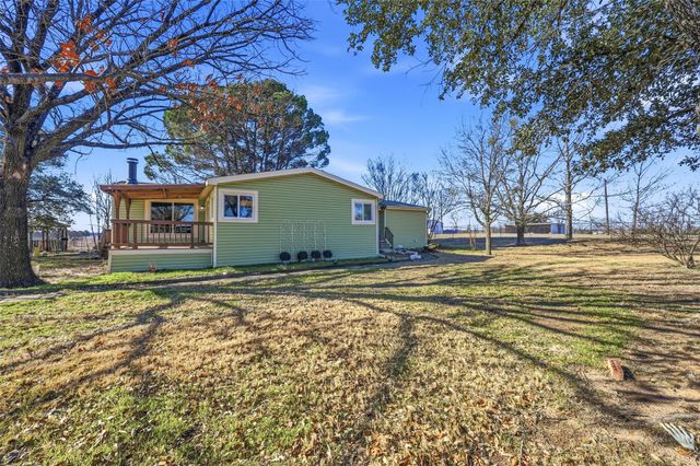 1050 Stadium Drive, Joshua, TX 76058