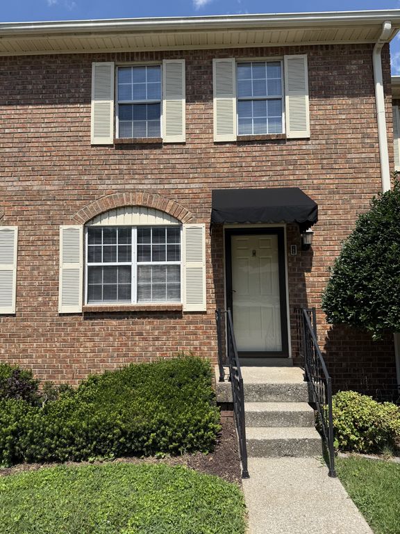 185 Thistle Ln, Hermitage, TN 37076
