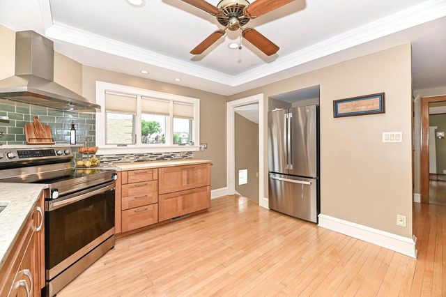 2320 N 62nd STREET, Wauwatosa, WI 53213