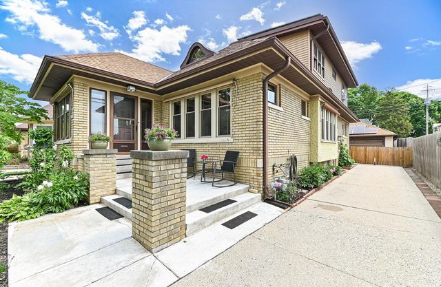 2320 N 62nd STREET, Wauwatosa, WI 53213