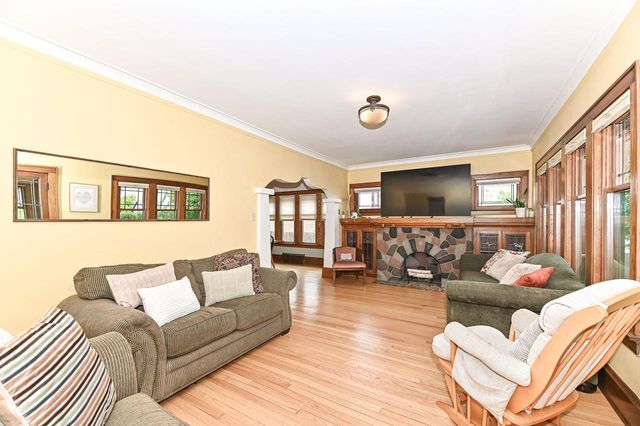 2320 N 62nd STREET, Wauwatosa, WI 53213
