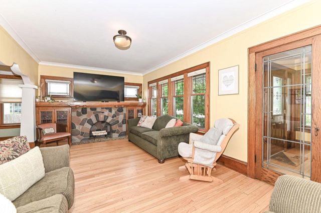 2320 N 62nd STREET, Wauwatosa, WI 53213