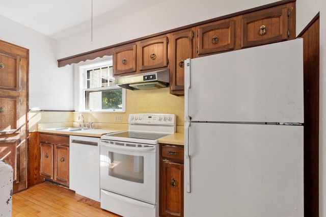133 North Adams Street, Manchester, NH 03104