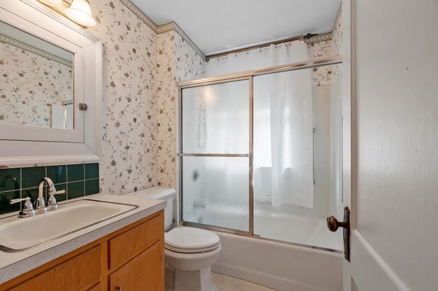 133 North Adams Street, Manchester, NH 03104