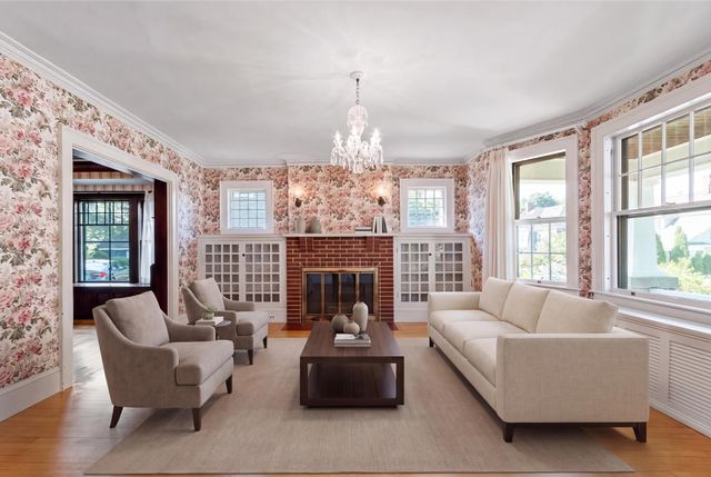 133 North Adams Street, Manchester, NH 03104