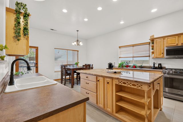 4625 Arlington Avenue NW, Albuquerque, NM 87114