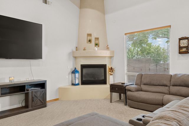 4625 Arlington Avenue NW, Albuquerque, NM 87114