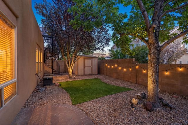4625 Arlington Avenue NW, Albuquerque, NM 87114